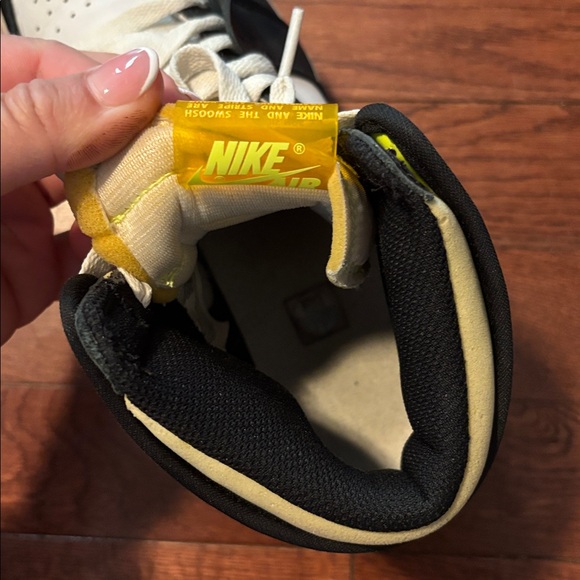 Air Jordan 1 High-Top Sneakers in White, Black & Yellow Size: 7 Youth - Picture 6 of 8